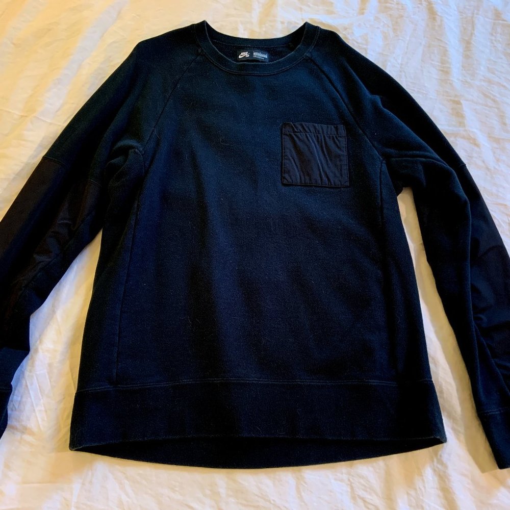 Nike SB Skateboarding Pullover Crewneck Sweatshirt